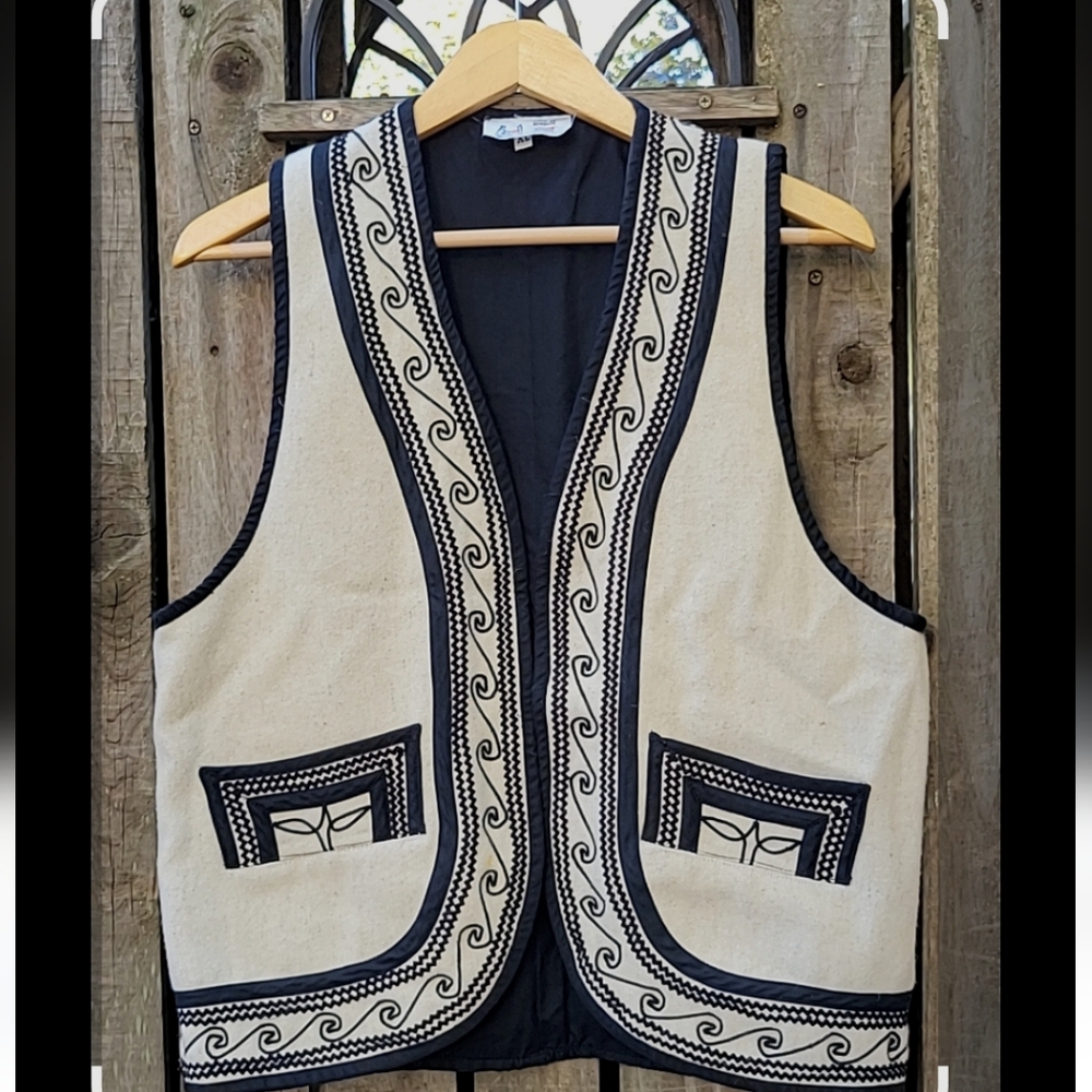 Mayan Vest, Ceremonial Wear, Handmade Wool Vest, Women, Made In Guatemala SZ XL